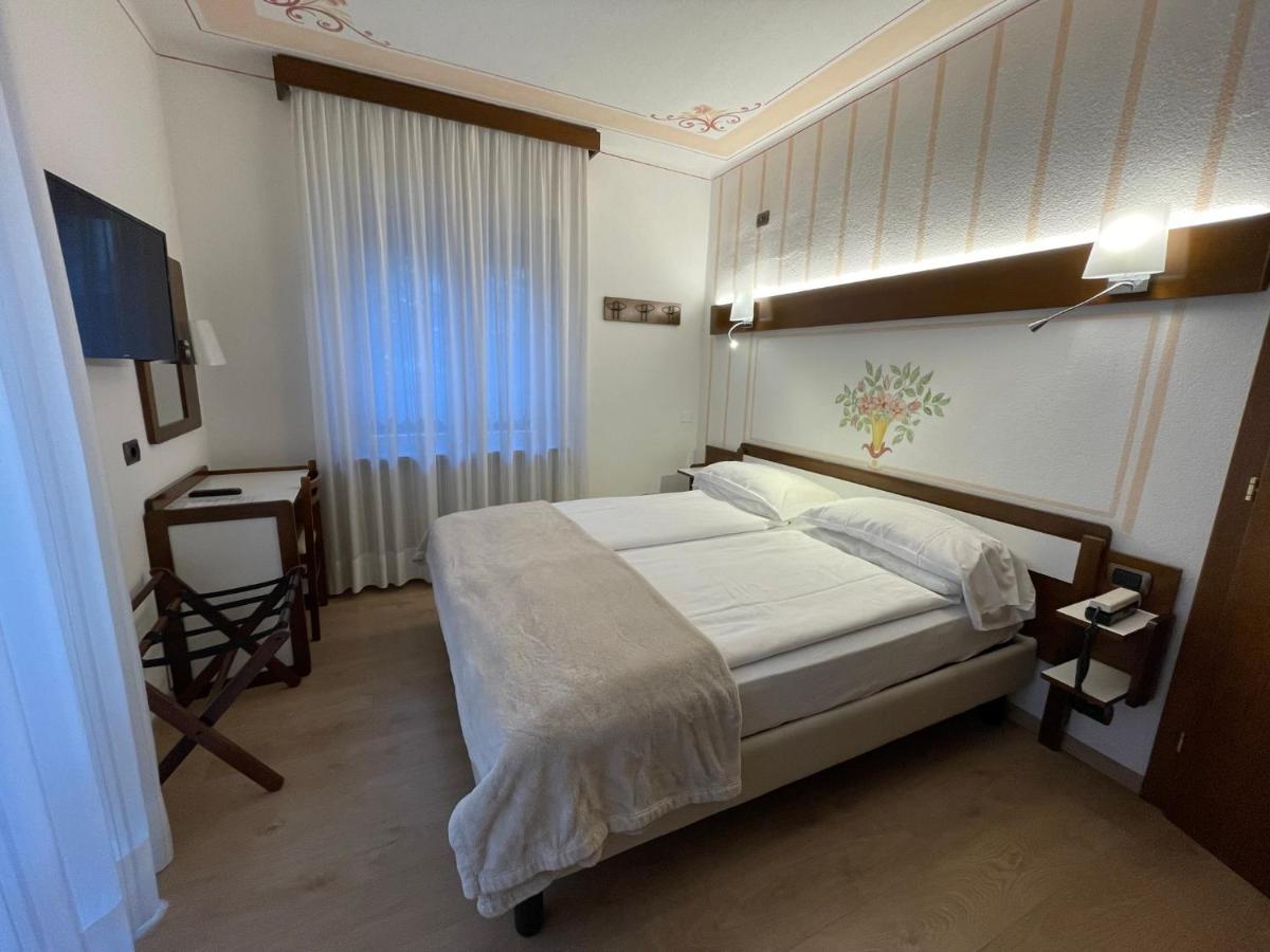 Hotel Miralago Molveno Esterno foto