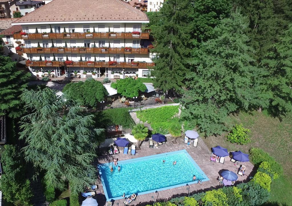 Hotel Miralago Molveno Esterno foto