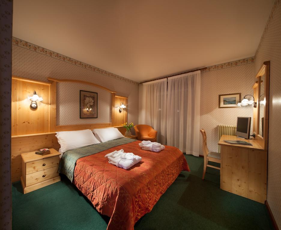 Hotel Miralago Molveno Esterno foto