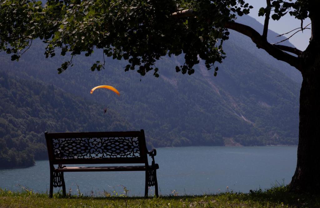 Hotel Miralago Molveno Esterno foto