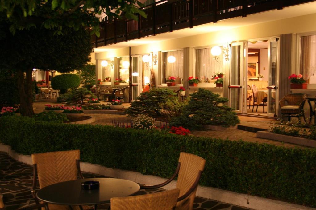 Hotel Miralago Molveno Esterno foto