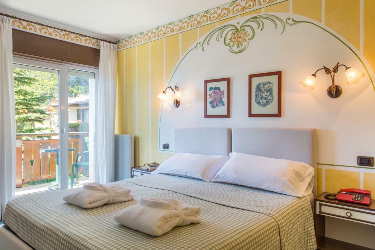 Hotel Miralago Molveno Esterno foto